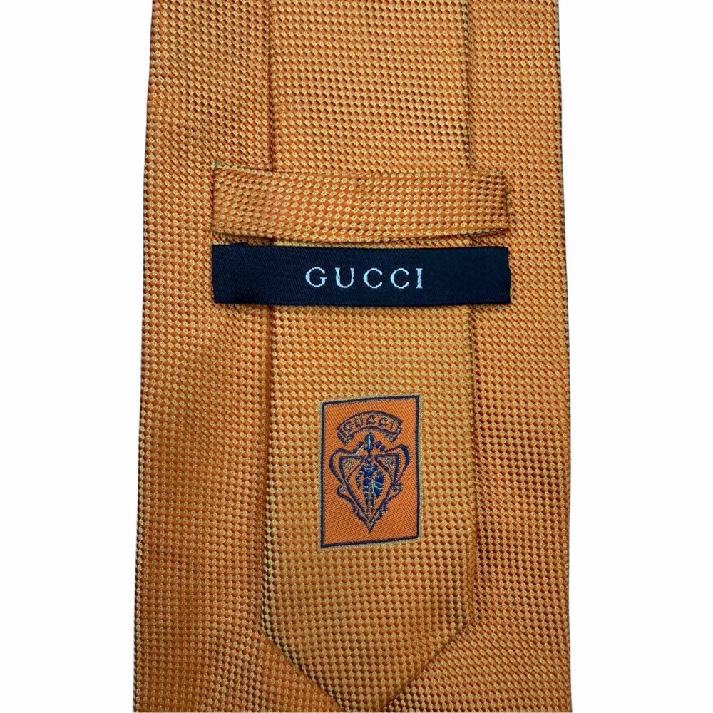 Gucci Men's Tie Solid Orange Textured 100% Silk Italy 3.75" (W) x 59.5" (L) guc